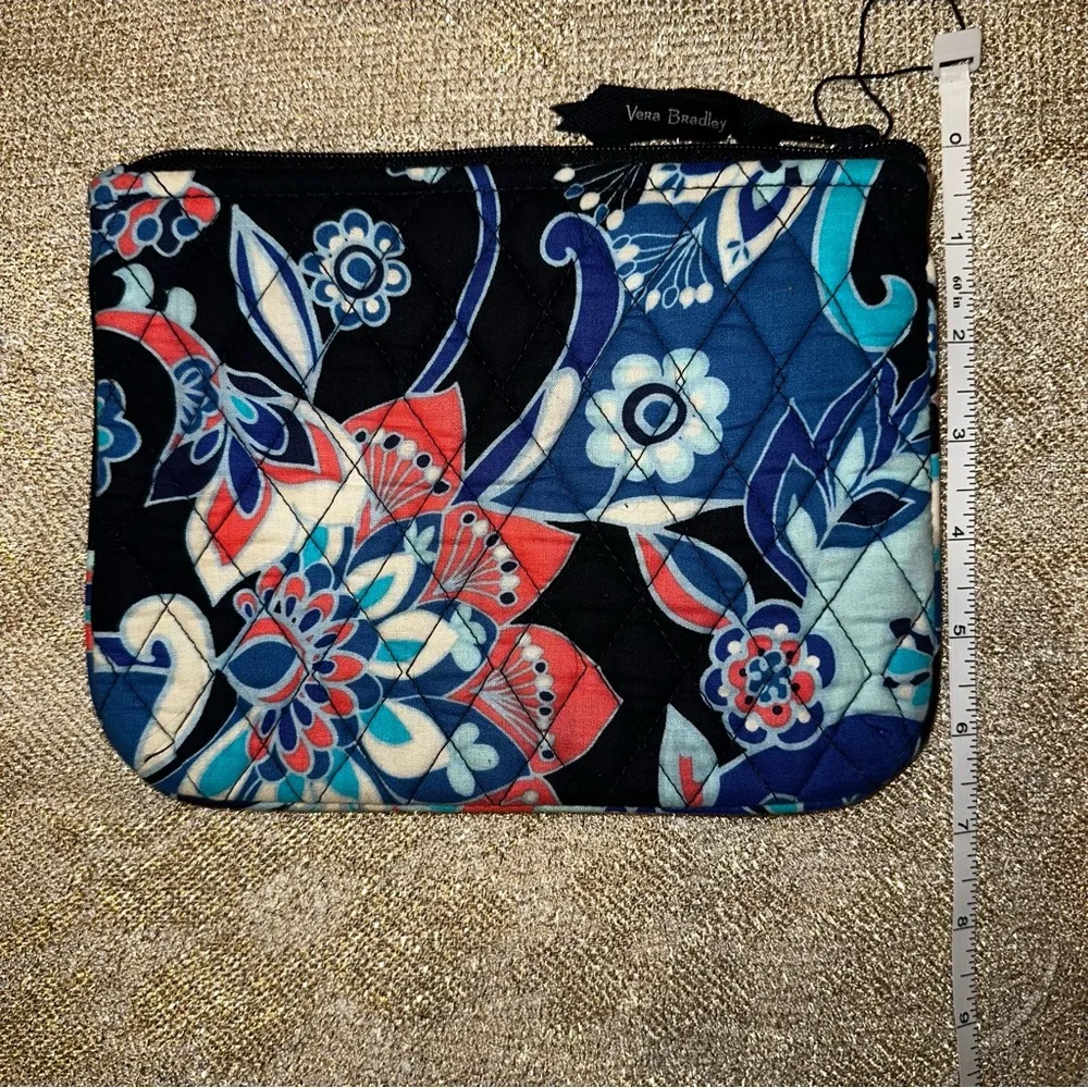NEW Vera Bradley Large Quilted Pouch Zippered Multipurpose Cosmetic Bag Clutch